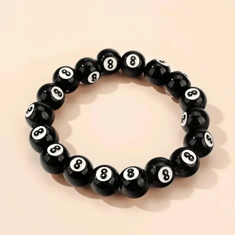 🎱 Awesome 8 Ball Beaded Bracelet  🎱 - Picture 3 of 4